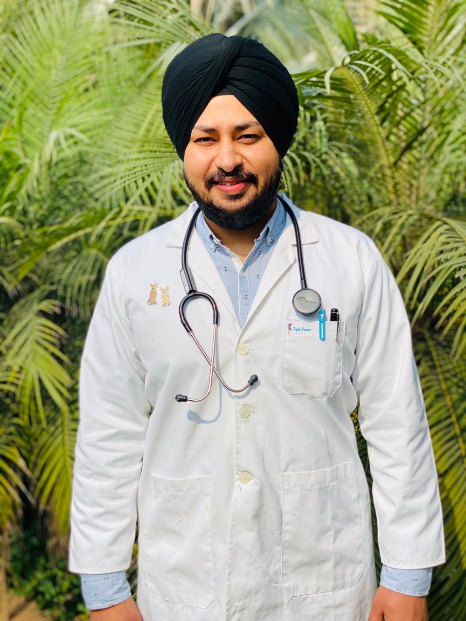 Dr. Harshdeep Tegha providing Anti-Rabies Titer Test (RNATT/FAVN Test) consultation for dogs and cats in India and Dubai for international pet travel.